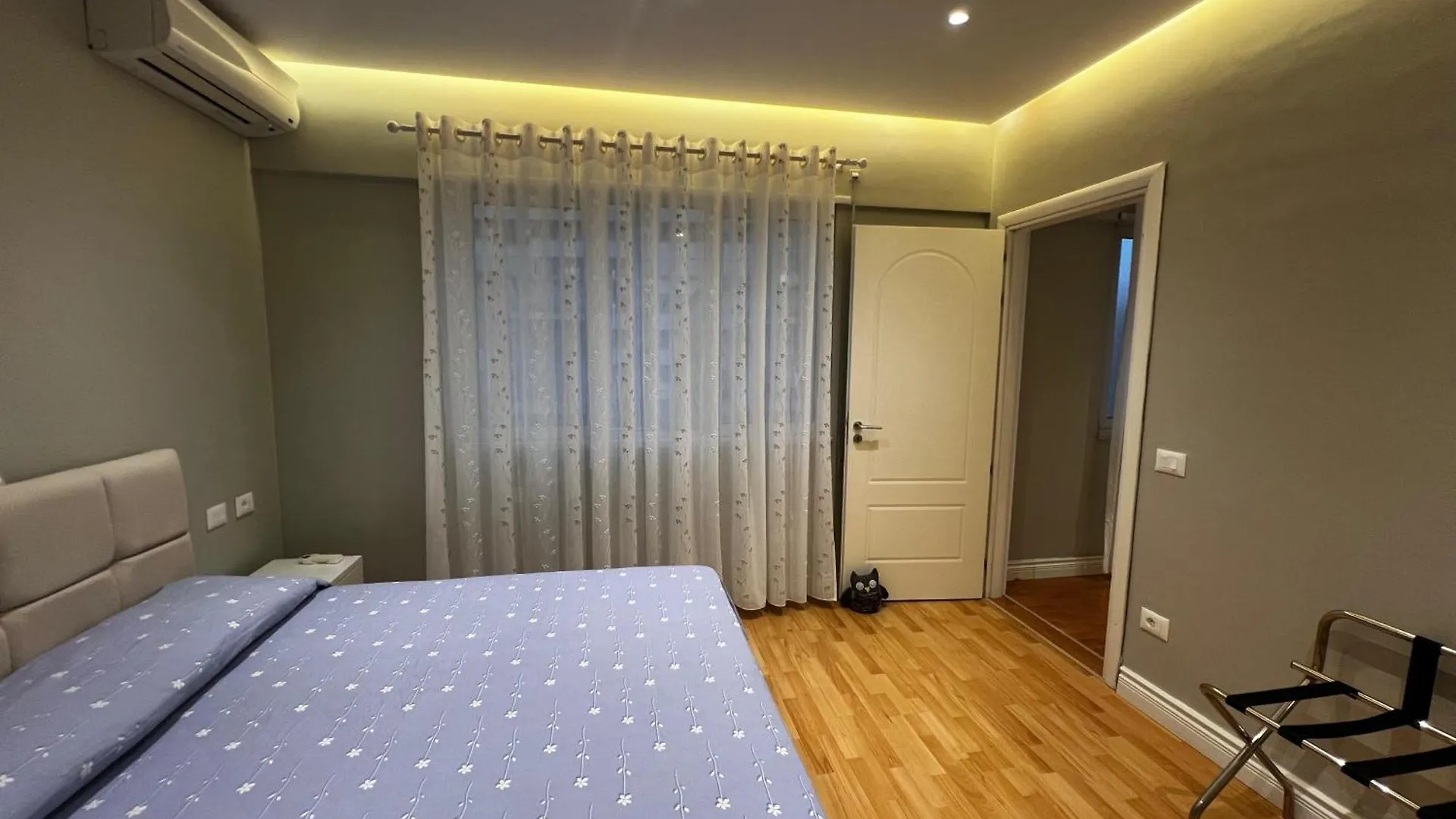 The Pebble Couch Apartment Tirana Albania